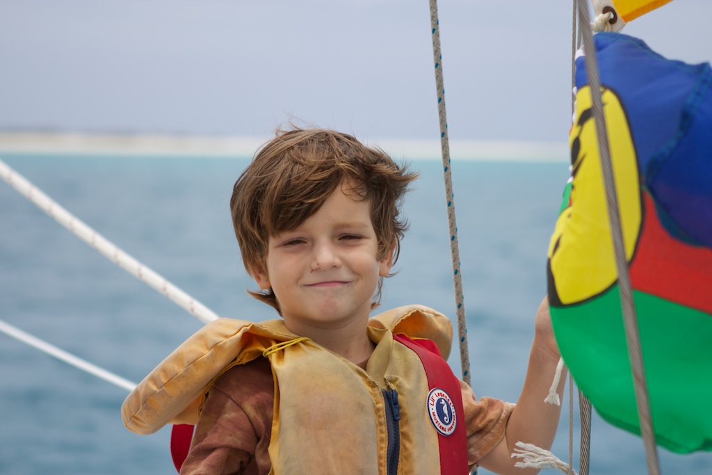 Photos: Port Vila, Vanuatu & Chesterfield Reef, New Caledonia