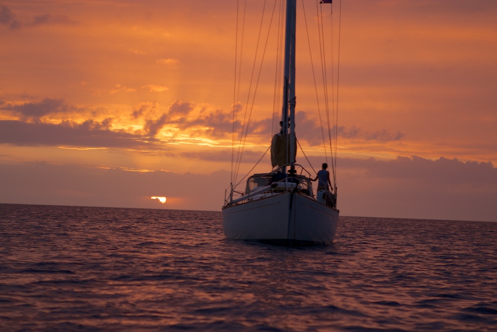 Photos: Port Vila, Vanuatu & Chesterfield Reef, New Caledonia