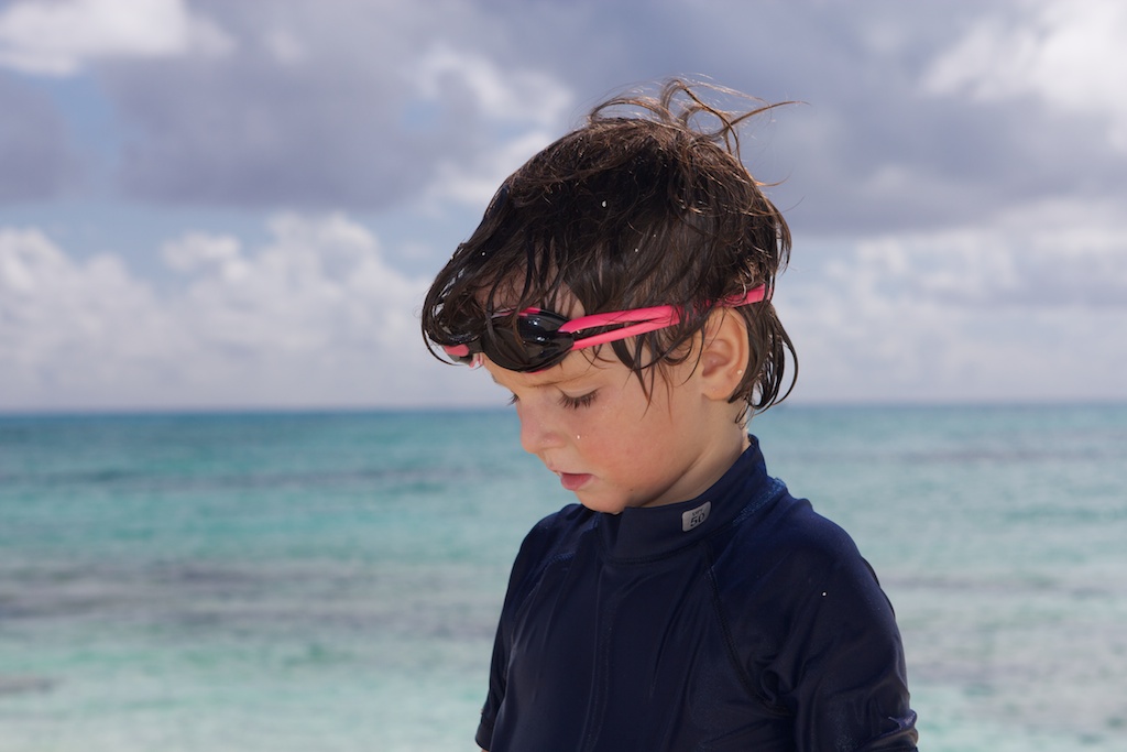 Photos: Port Vila, Vanuatu & Chesterfield Reef, New Caledonia